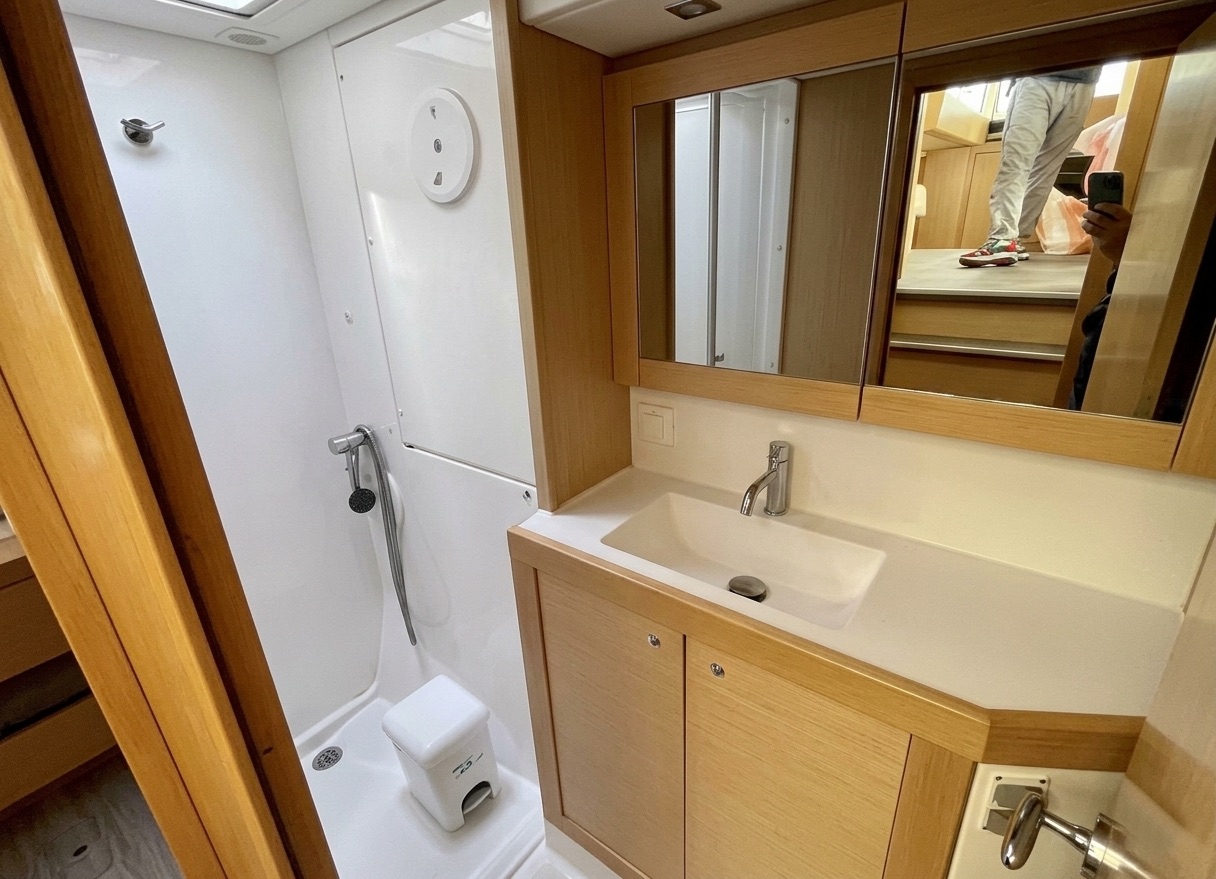 Nauclub Charter Alquiler Barco en Ibiza Formentera Sanxenxo 12 El catamarán LaNena